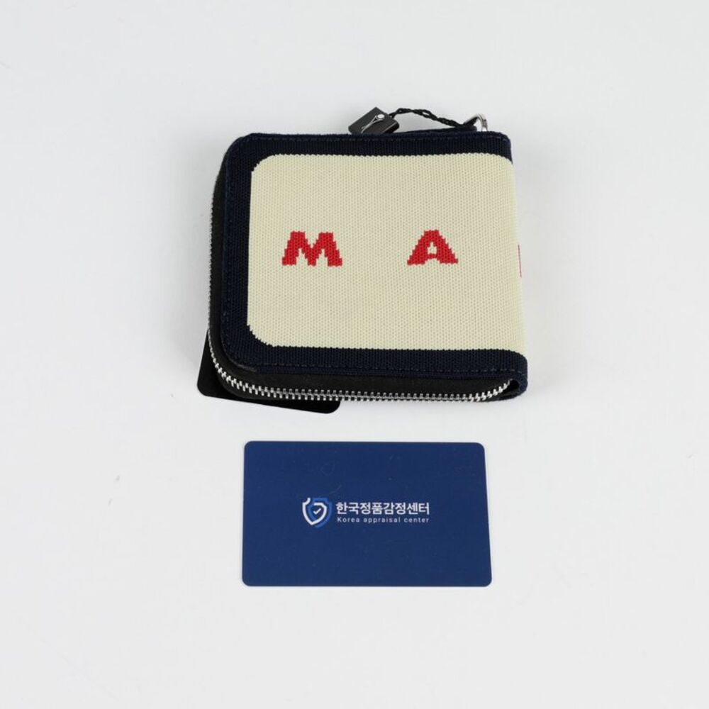 Logo Knit Zipper Wallet - Picture 9 of 9